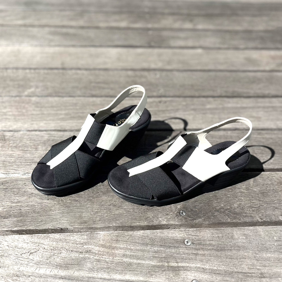 882204】Tストラップサンダル｜HAYASHIGO ONLINE SHOP -ハヤシゴ