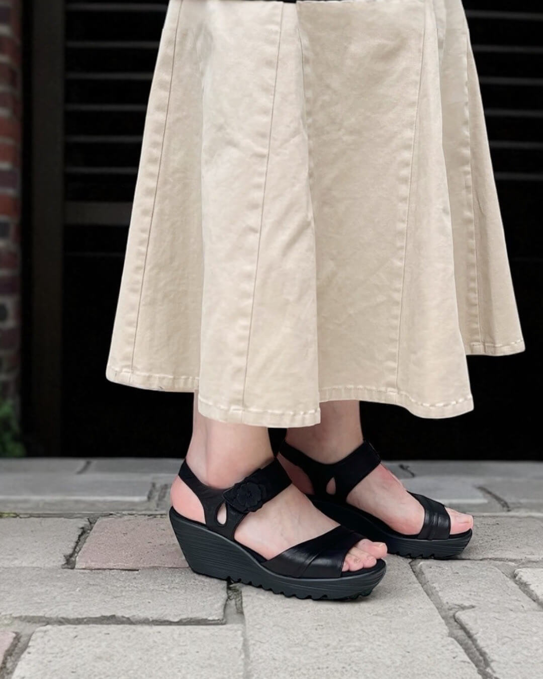 ホワイトオープントゥサンダル SMILE*5 サンダル｜HAYASHIGO ONLINE