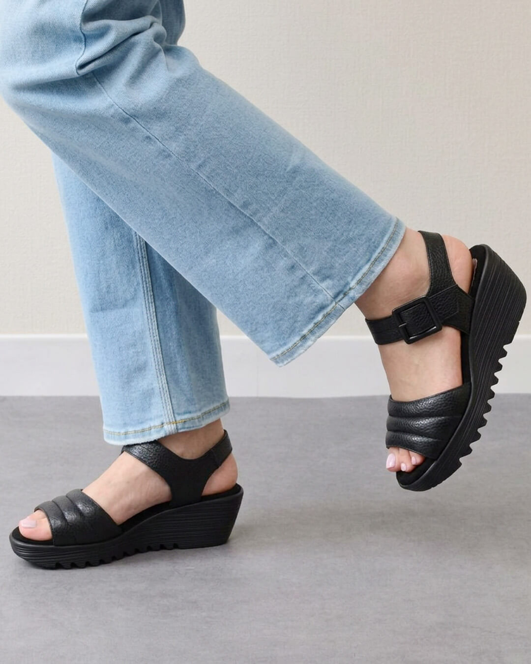 モネ Monet【882404】厚底ストラップサンダル｜HAYASHIGO ONLINE SHOP