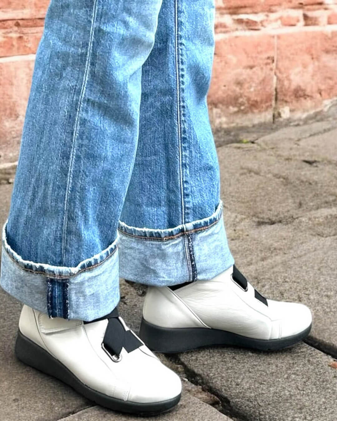 883205】軽量ハイカットシューズ｜HAYASHIGO ONLINE SHOP -ハヤシゴ