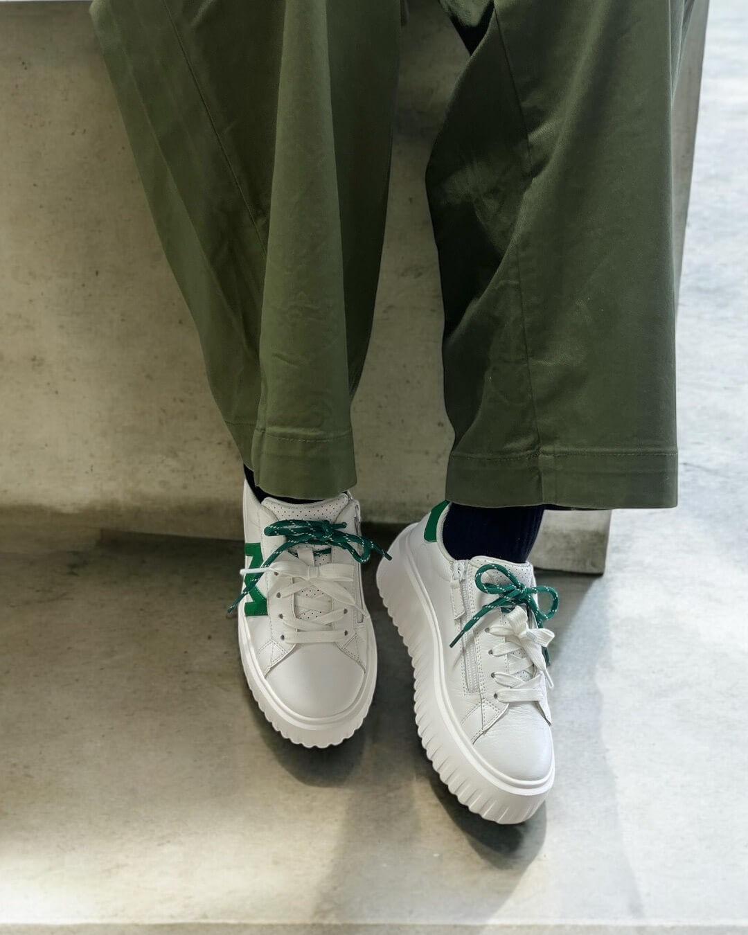 133530】レースアップ厚底スニーカー｜HAYASHIGO ONLINE SHOP -ハヤシ