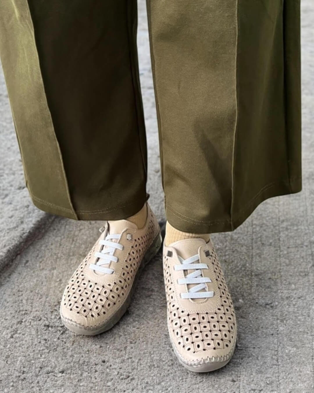 値下げしました！ メゾンドリーファー パンプス 豹柄 VANS(バンズ) レオパード柄ローカットスニーカーVN0A5FCBBM8
