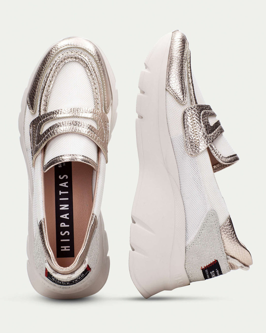 kirakiraboshiメタルアクセントローファー 新品未使用 CHARLES & KEITH メタリックアクセント チャンキープラットフォーム