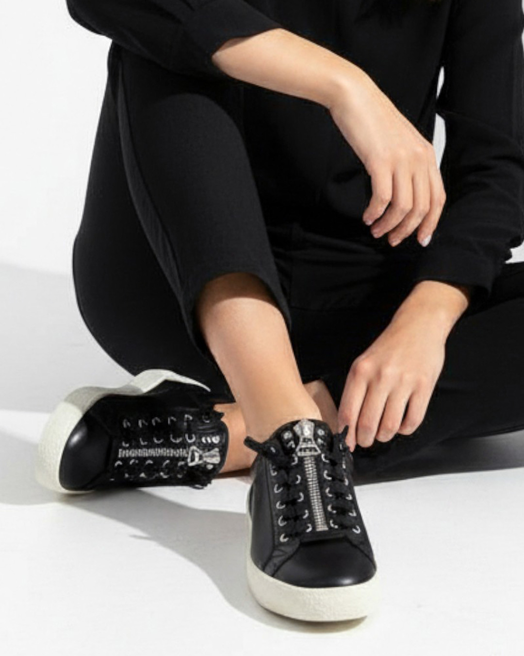 NIRVANA】フロントジップスニーカー｜HAYASHIGO ONLINE SHOP -ハヤシゴ