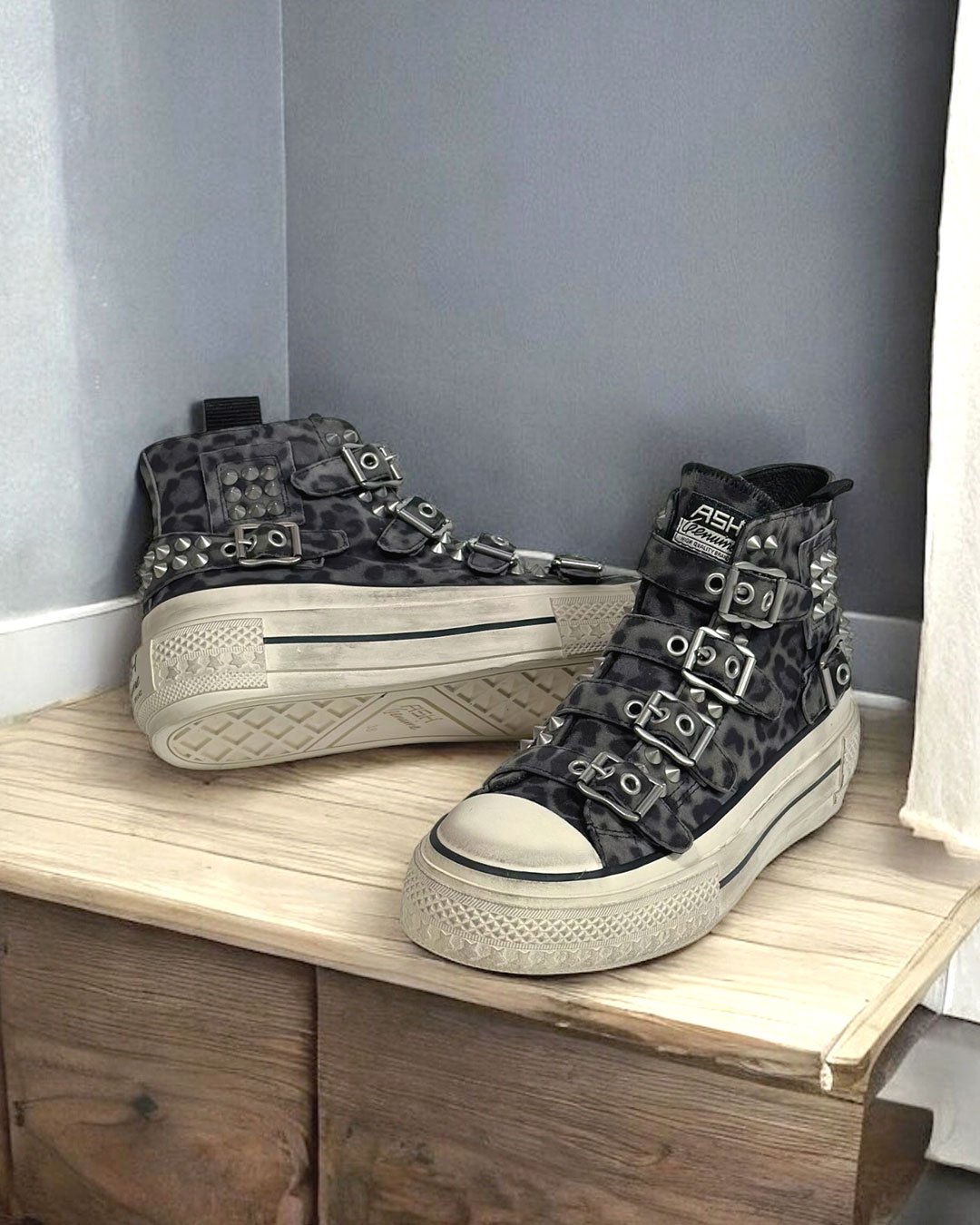 RAINBOW STUDS】レオパード厚底ハイカットスニーカー｜HAYASHIGO
