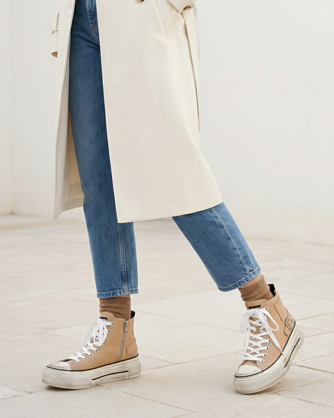 【RAGE】厚底ハイカットスニーカー