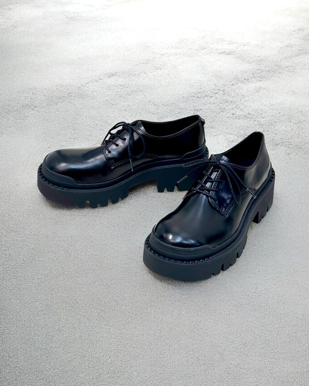 YAMADAYA PECHINCHAR ブラックレザー厚底ローファー 213310】バックル付き厚底ローファー｜HAYASHIGO ONLINE SHOP
