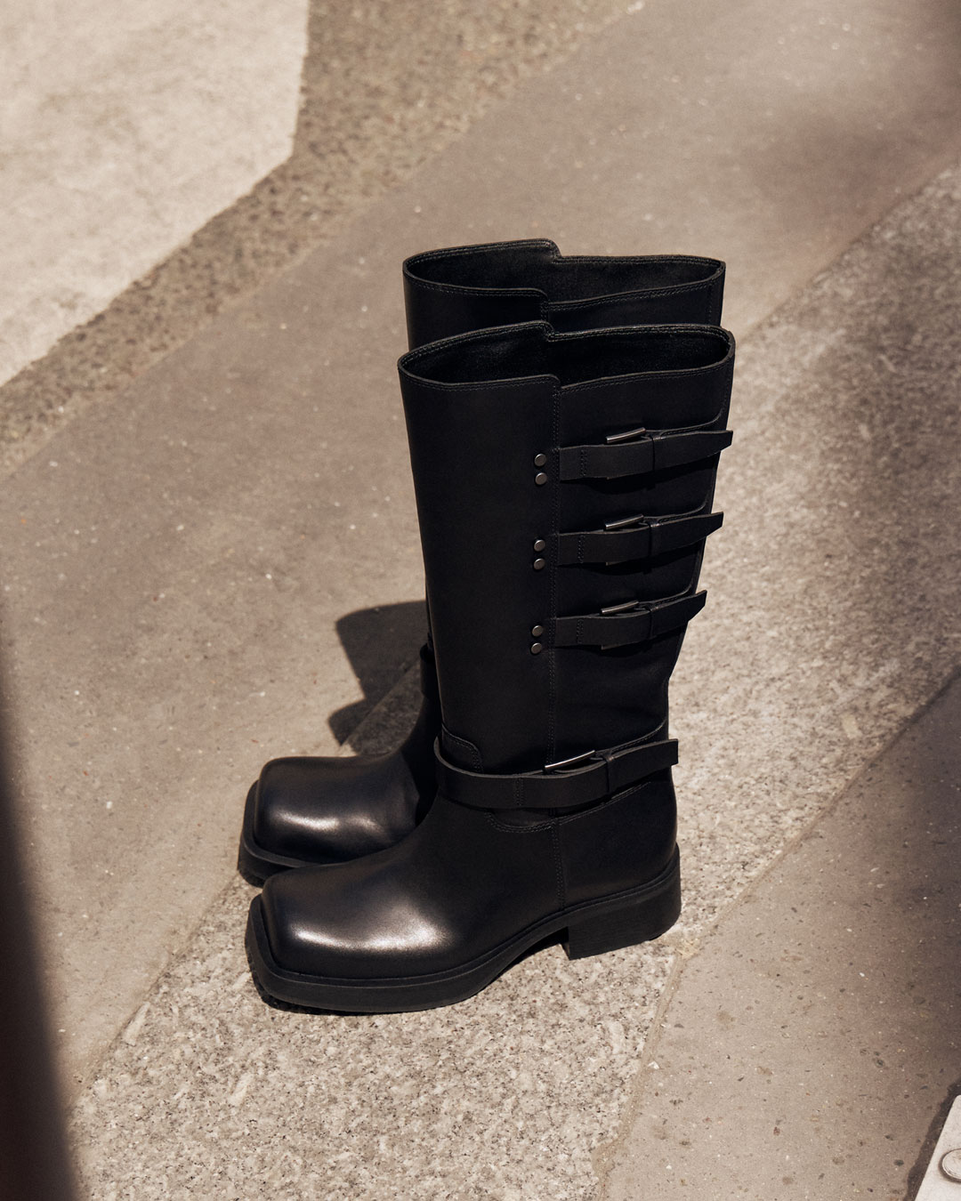 シューズ ngyen ZX フューリー / ZX Fury Shoes （タルク） -Reebok 公式