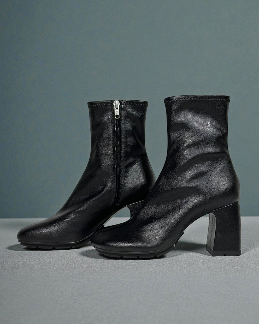 未使用新品 UNTISHOLD ブラックレザーウェッジヒール ブラック | HAYASHIGO ONLINE SHOP -ハヤシゴオンラインショップ公式