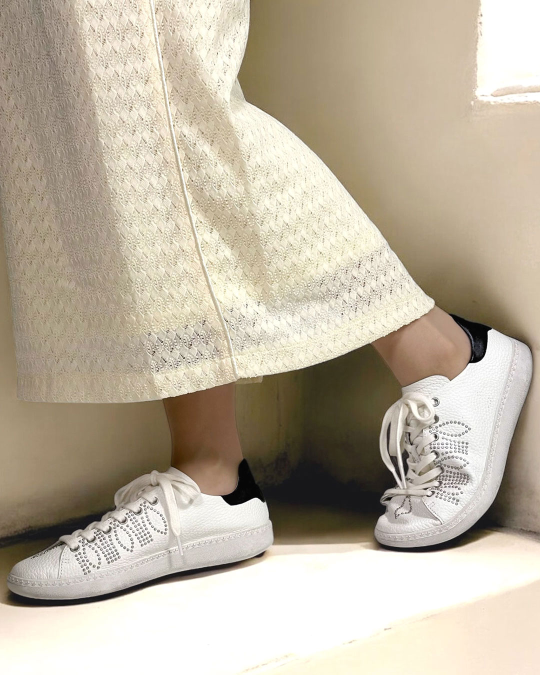 STAR STUDS】スタッズローカットスニーカー｜HAYASHIGO ONLINE SHOP