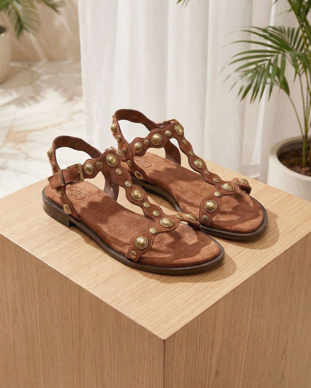 【PHANNY】スタッズサンダル