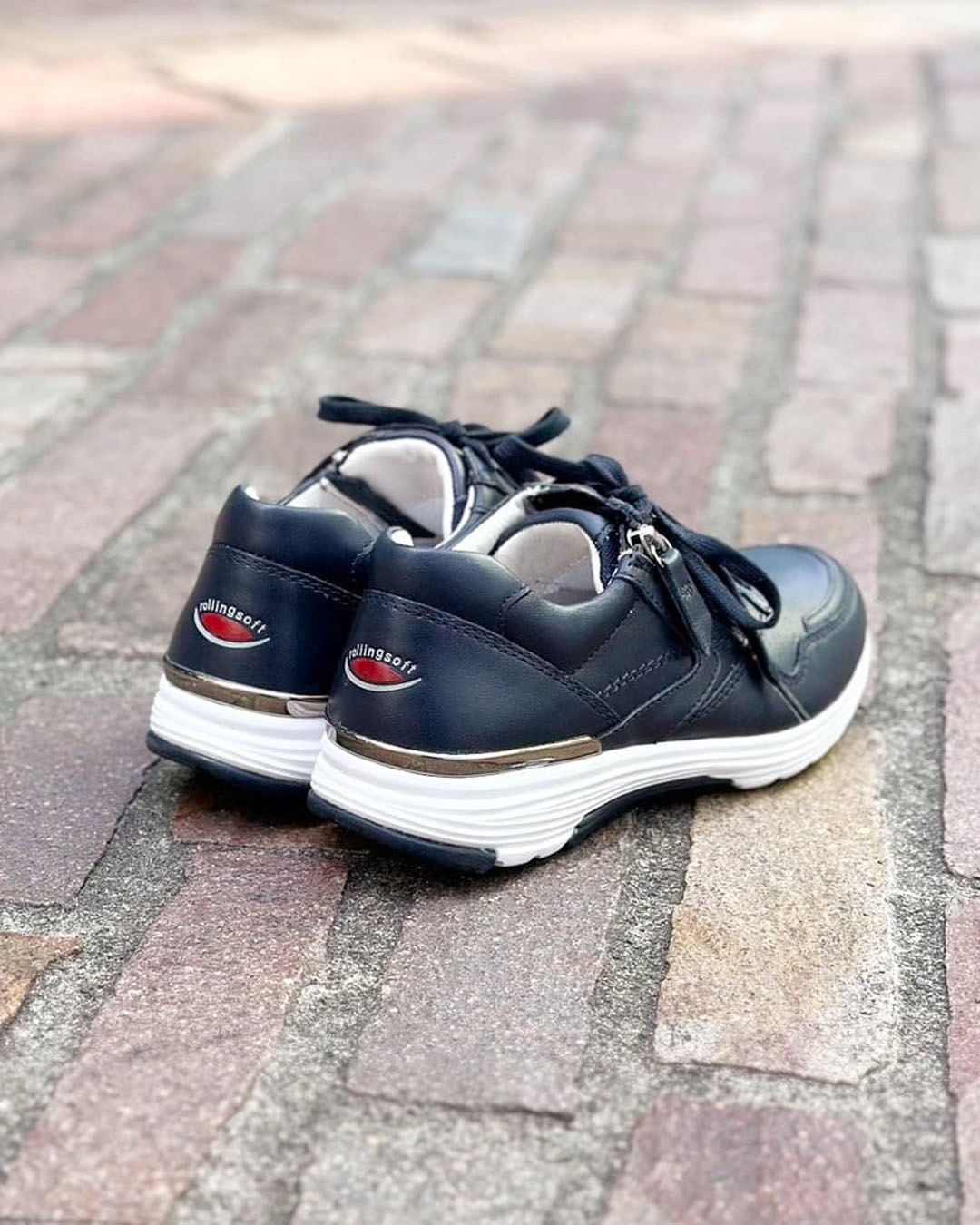 美品⭐︎On スニーカー ジーベック プロスニーカー 85143-90 ブラック 25.0cm 安全靴