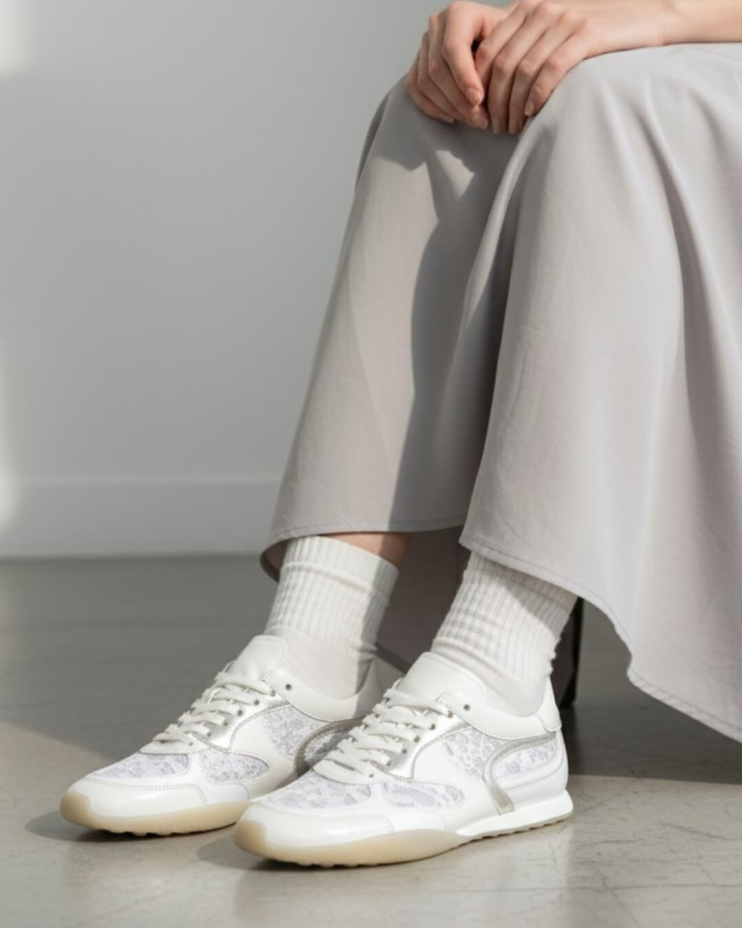 【83181】異素材スニーカー