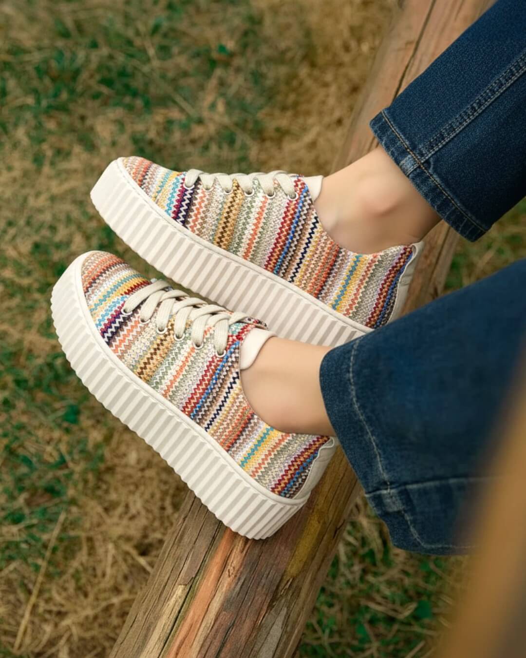 【83205】厚底スニーカー