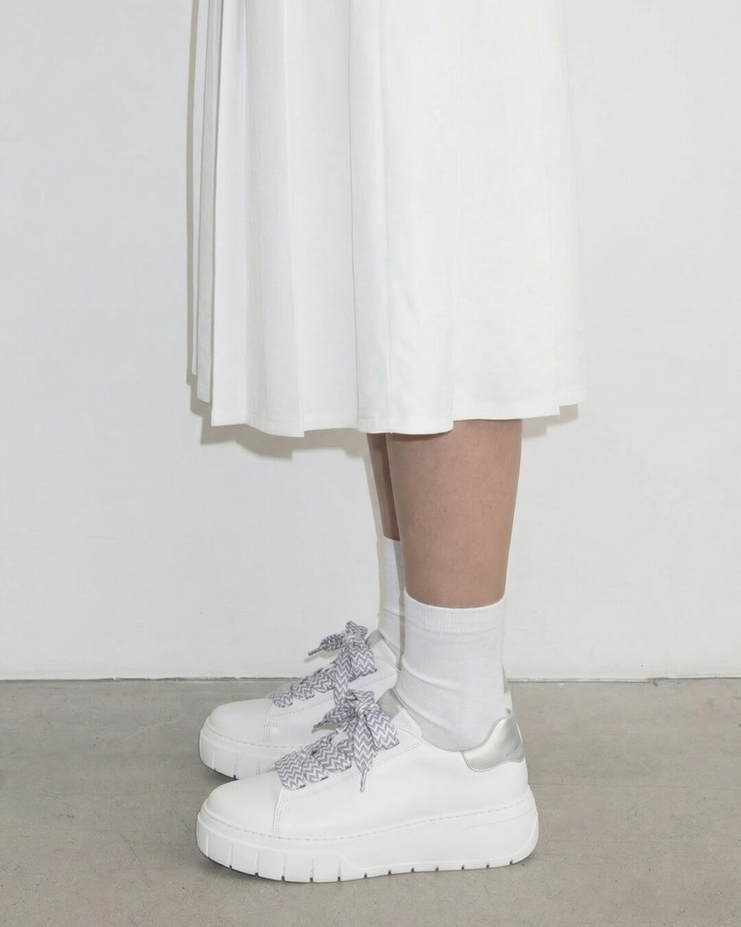 【83222】厚底スニーカー