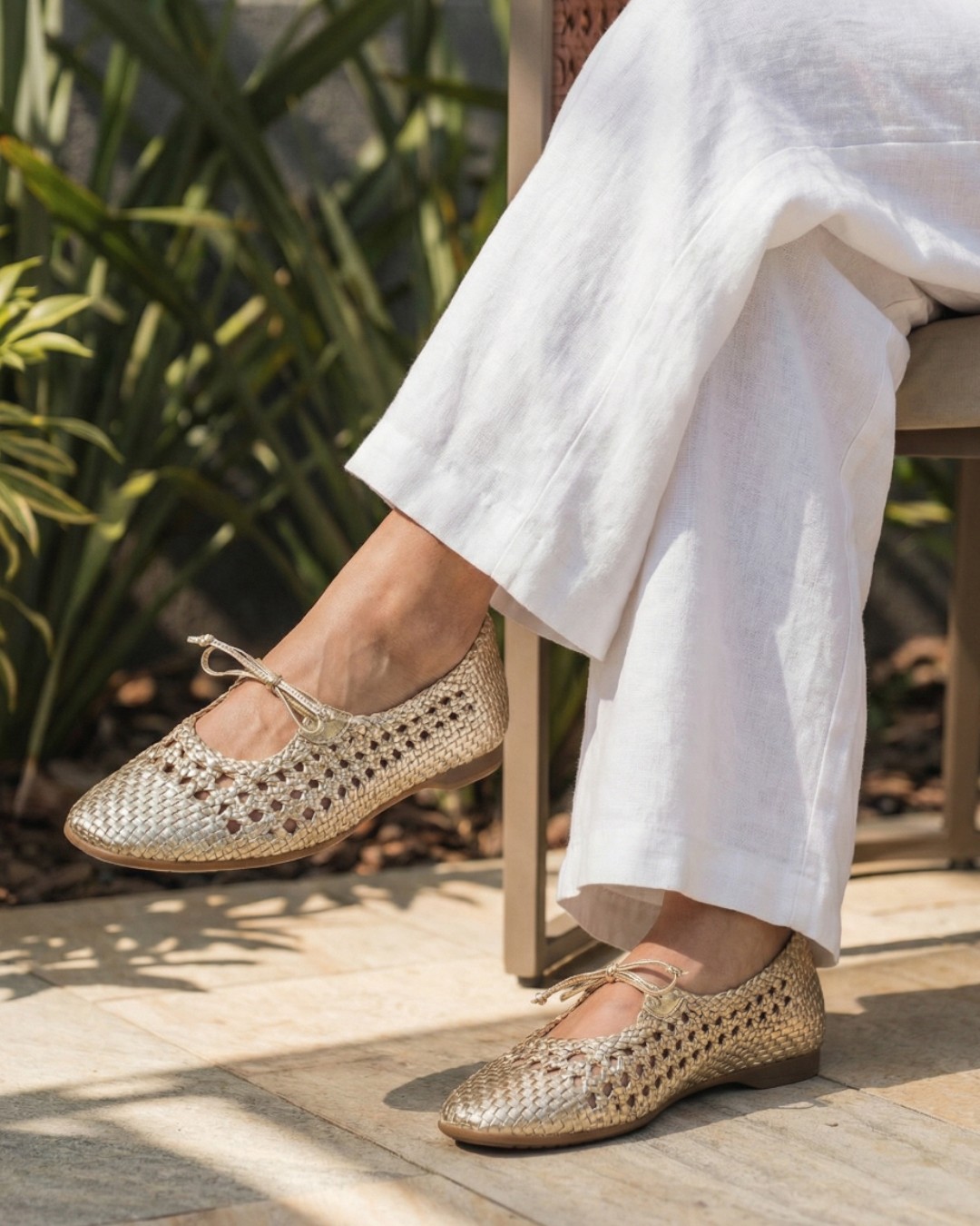 【84158】フラットシューズ