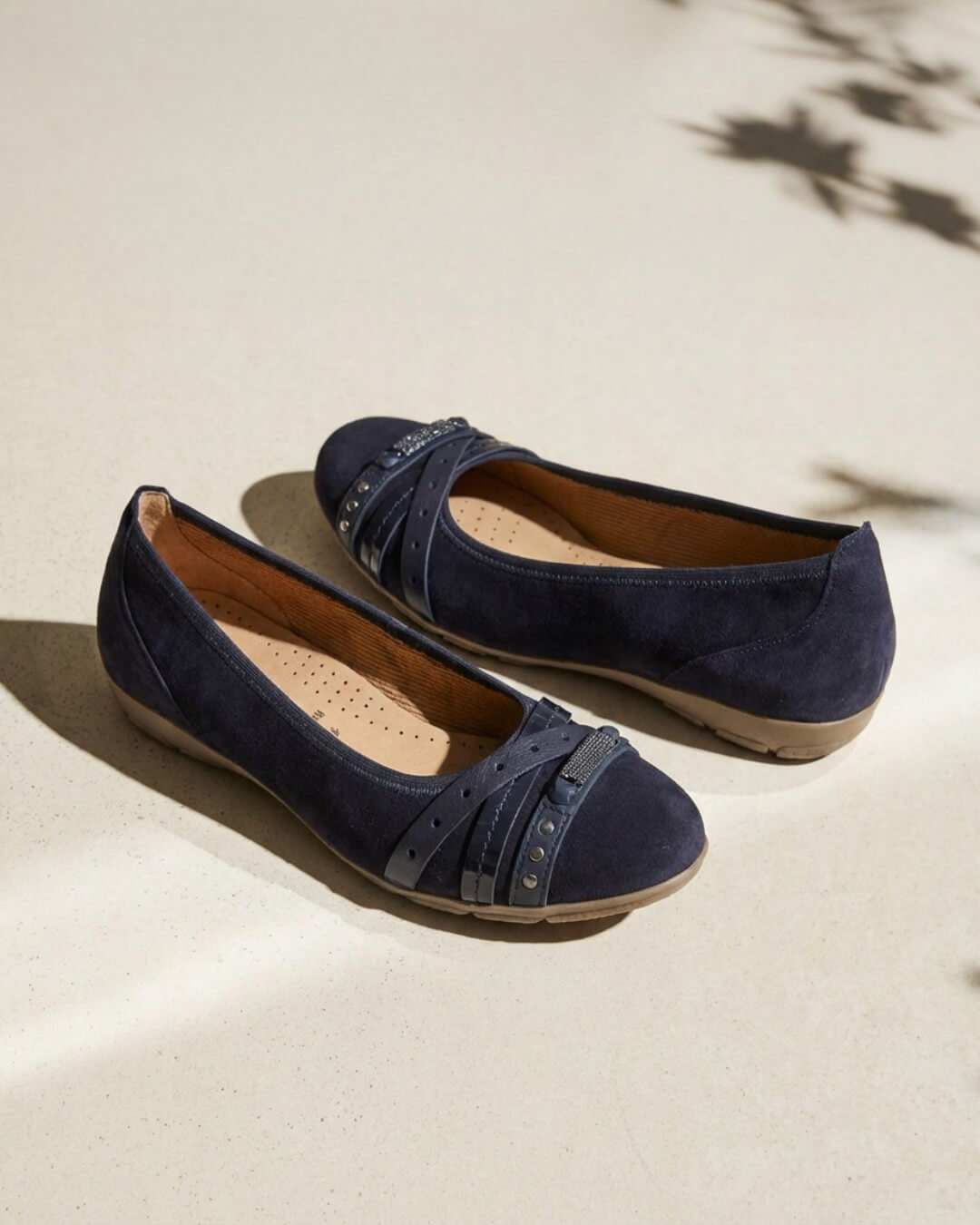 84162｜ベルトデザインフラットパンプスHAYASHIGO ONLINE SHOP -ハヤシ