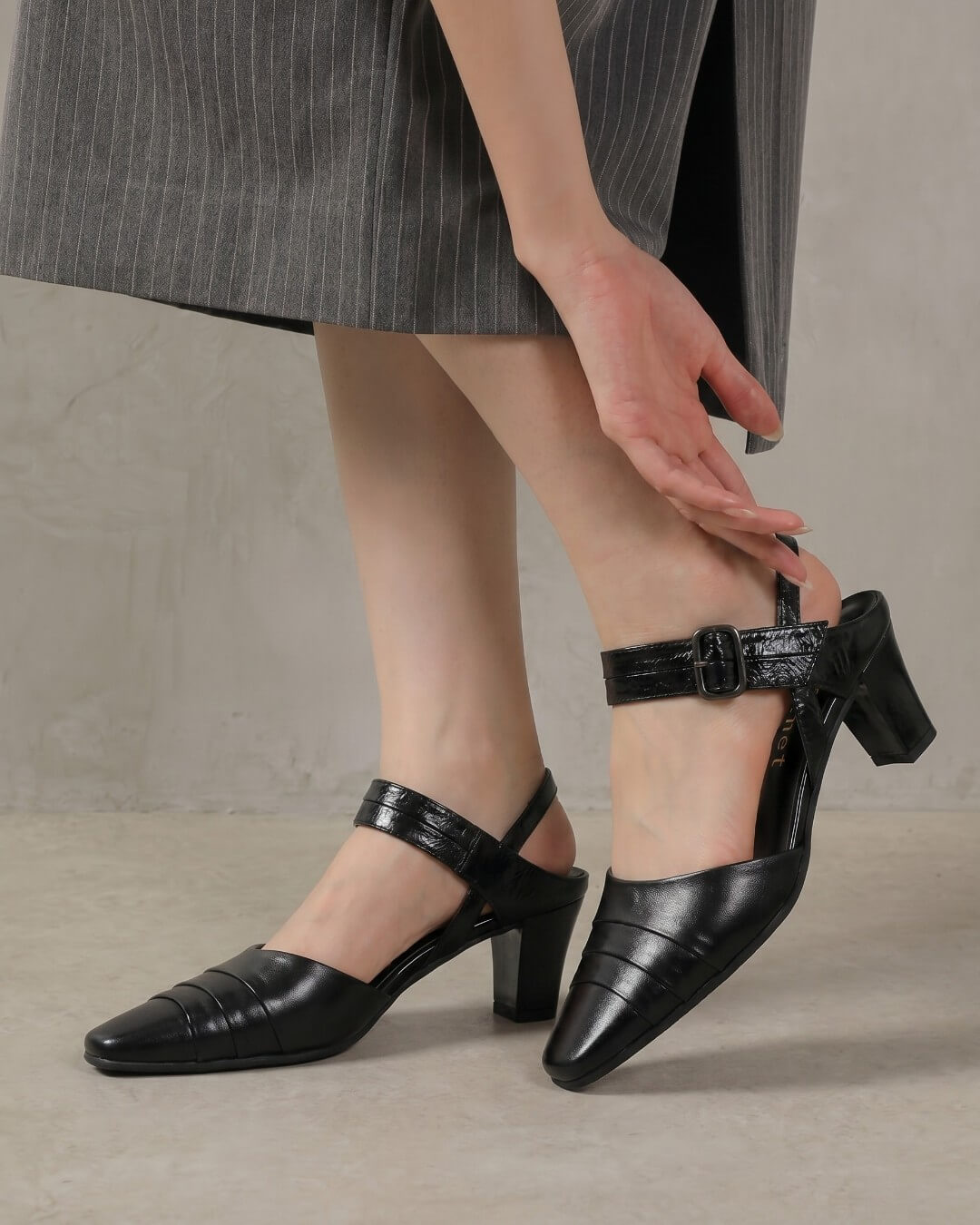  Monaco レディース 24.5 ハンズフリー モネ Monet【881303】バックストラップパンプス｜HAYASHIGO ONLINE