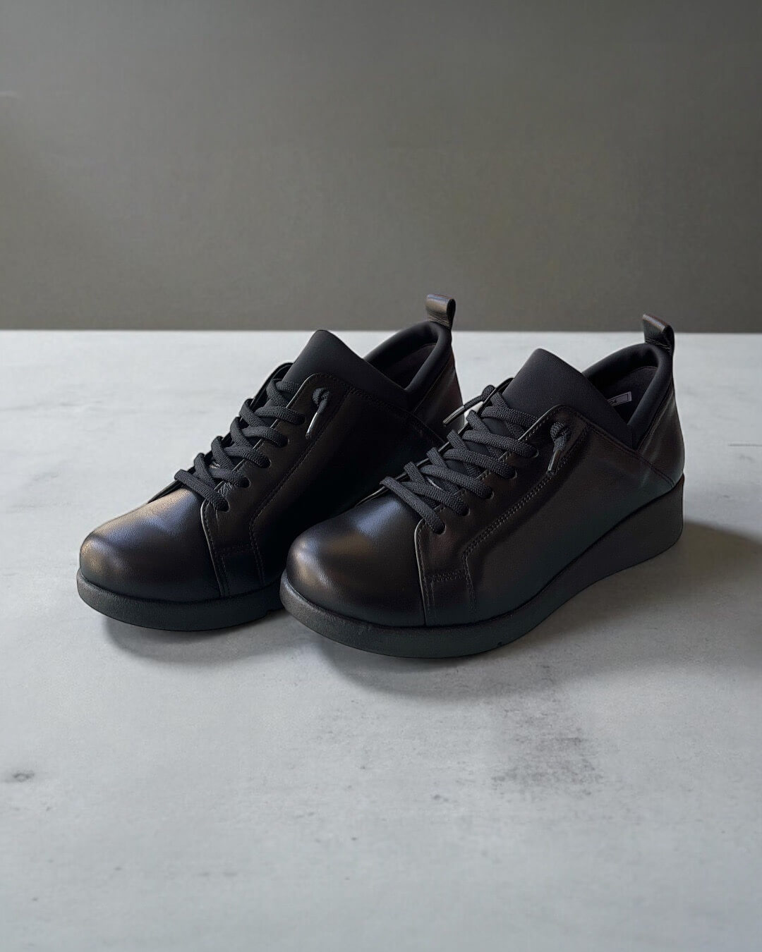 モネ Monet【883204】軽量レースアップスリッポン｜HAYASHIGO ONLINE
