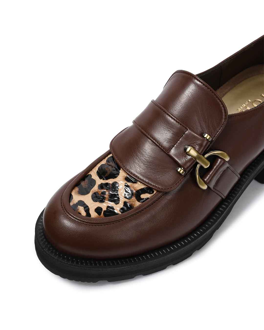 ダークブラウン