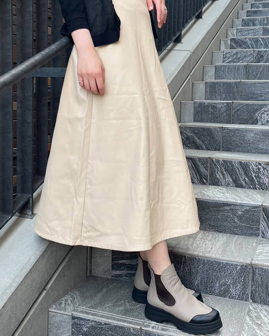 884204】厚底軽量ショートブーツ｜HAYASHIGO ONLINE SHOP -ハヤシゴ