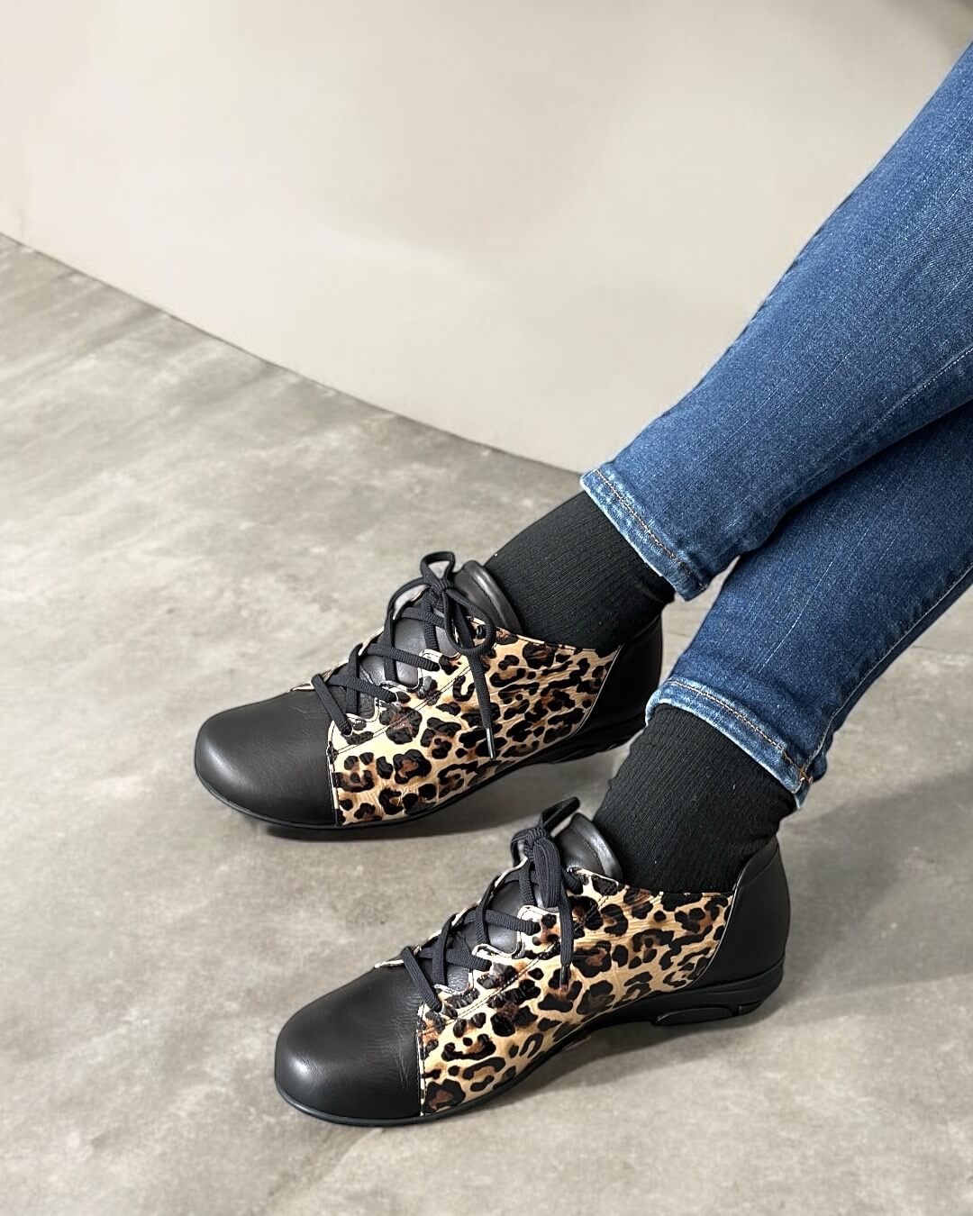 LEONE PROFESSIONAL レースアップ EU42 / 28cm THE ONITSUKA（ジオニツカ）の「【THE ONITSUKA】LACE-UP LO