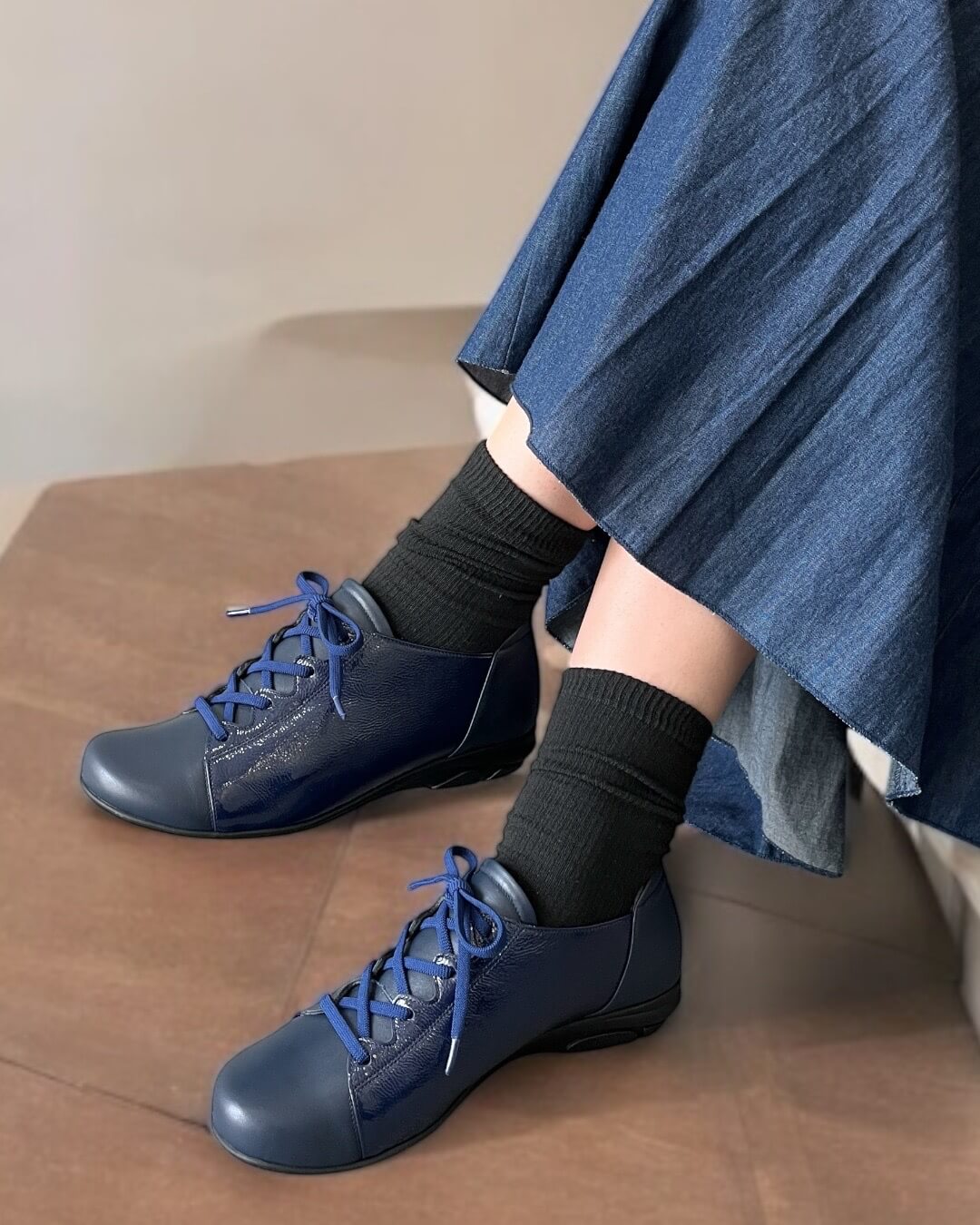 ももページです。新品 ゴールド 木底風シューズ♡M♡ 足元も韓国っぽくアップデート♡美脚見えも叶う、コスパ良しの