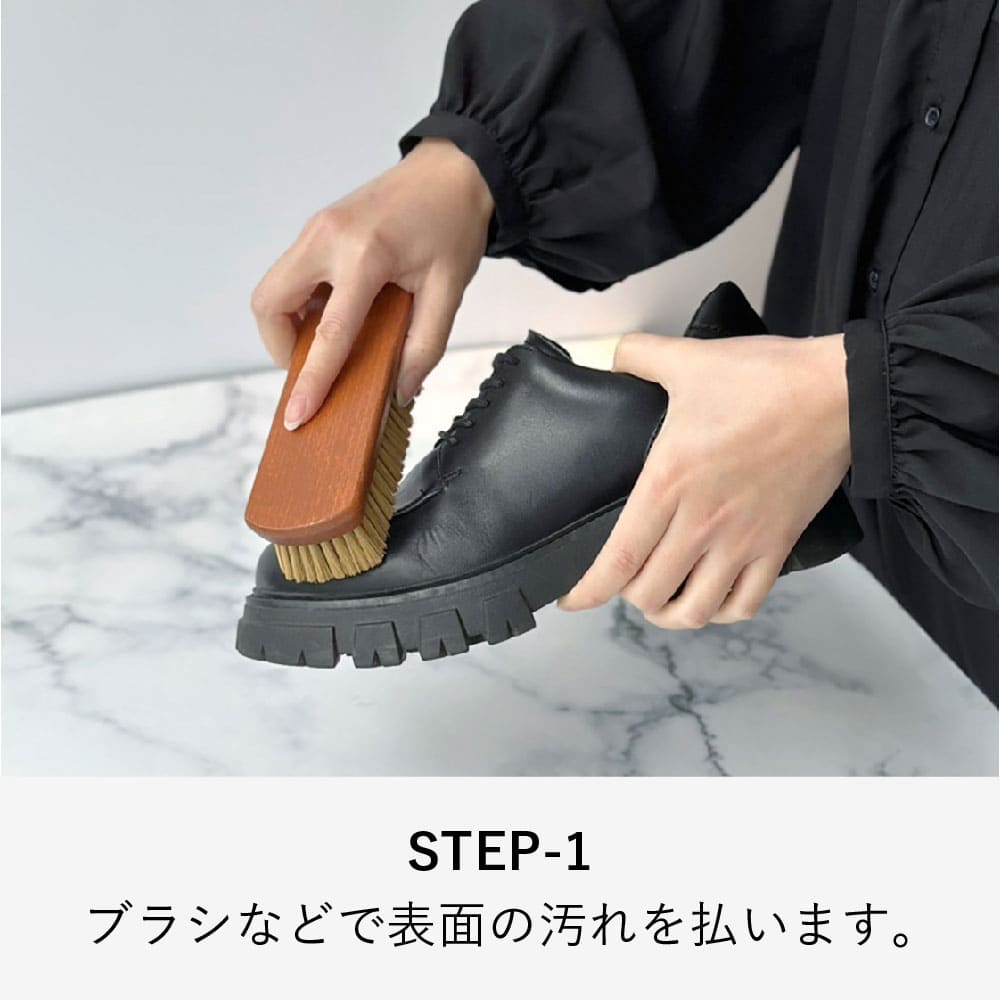 JOHN LOBB 真鍮製靴べら 、ブラシ、靴クリーム 革製品の取扱い説明書 JOHN LOBB（ジョンロブ） シューズブラシ SOFT BRUSH ソフト ブラシ