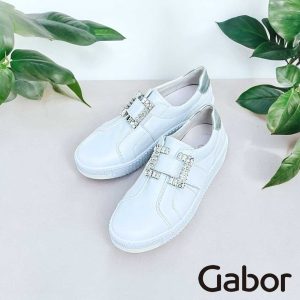 忙しい朝もワンタッチ着脱！ベルクロアイテム
