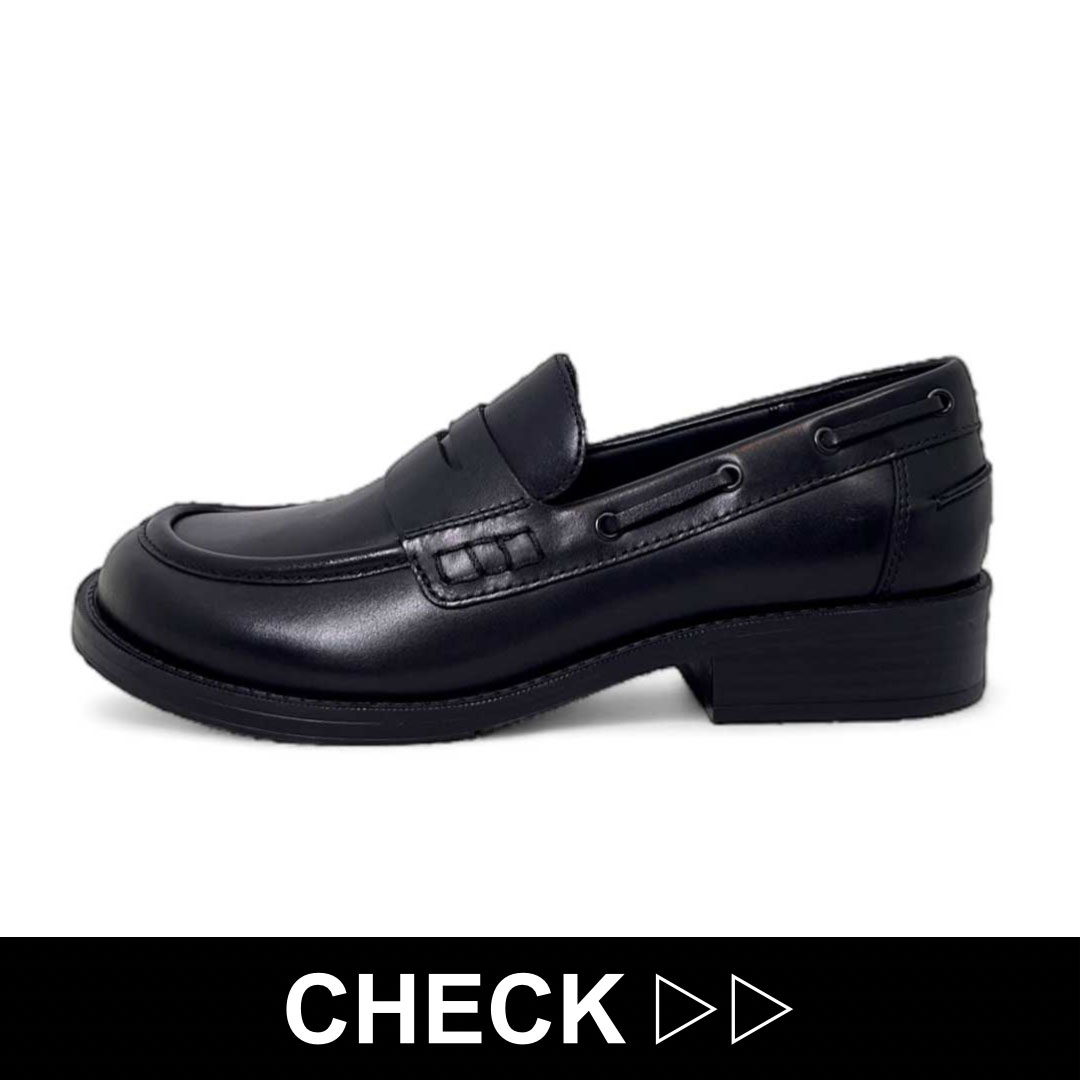 ブラックローファー