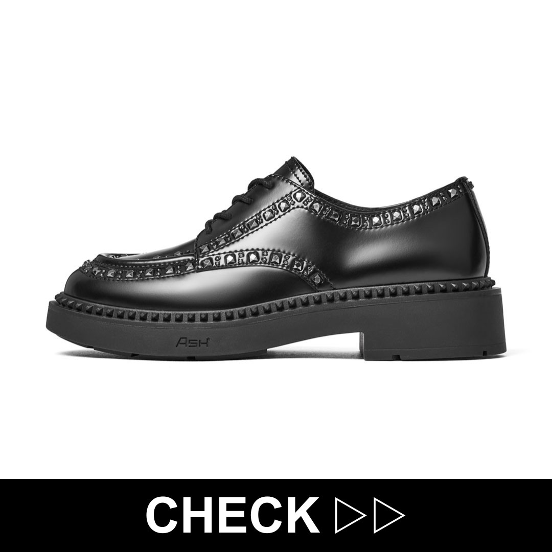 スタッズシューズ