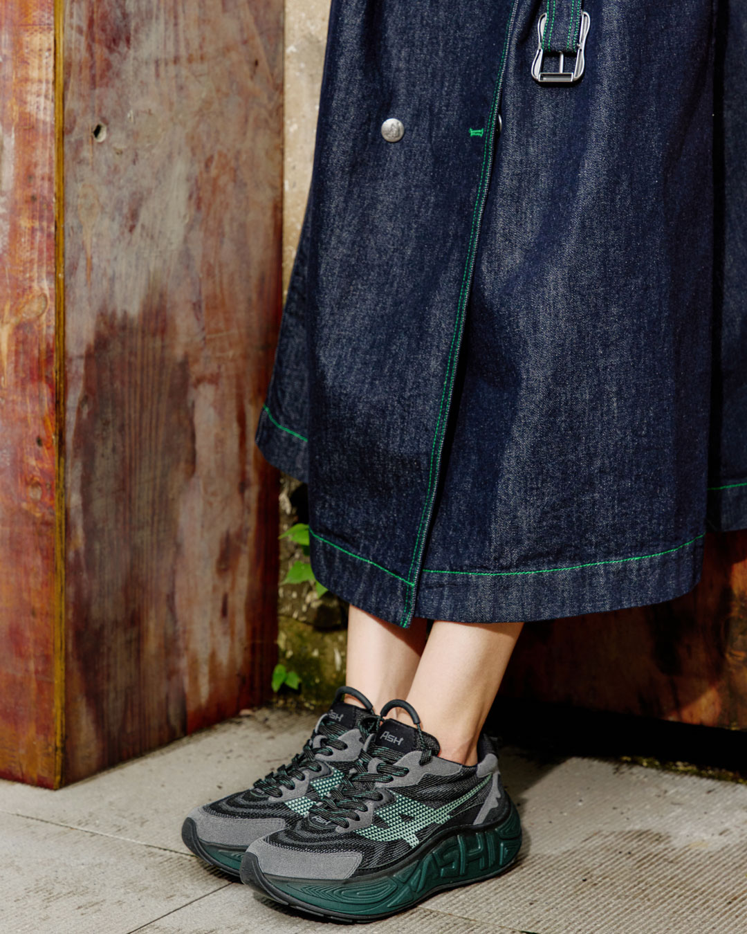 街もスポーツも快適にこなす最新スニーカー > HAYASHIGO ONLINE SHOP