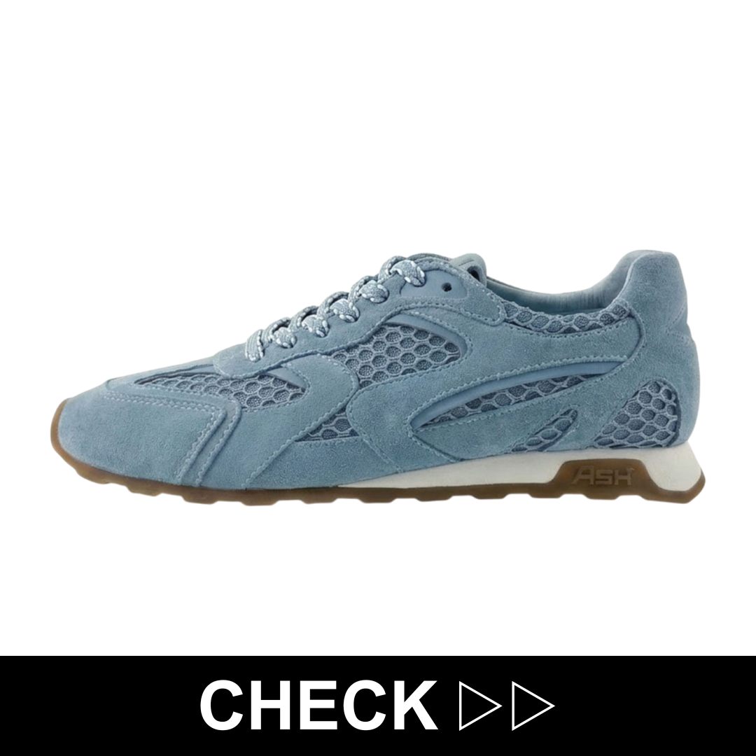 フラットスニーカー